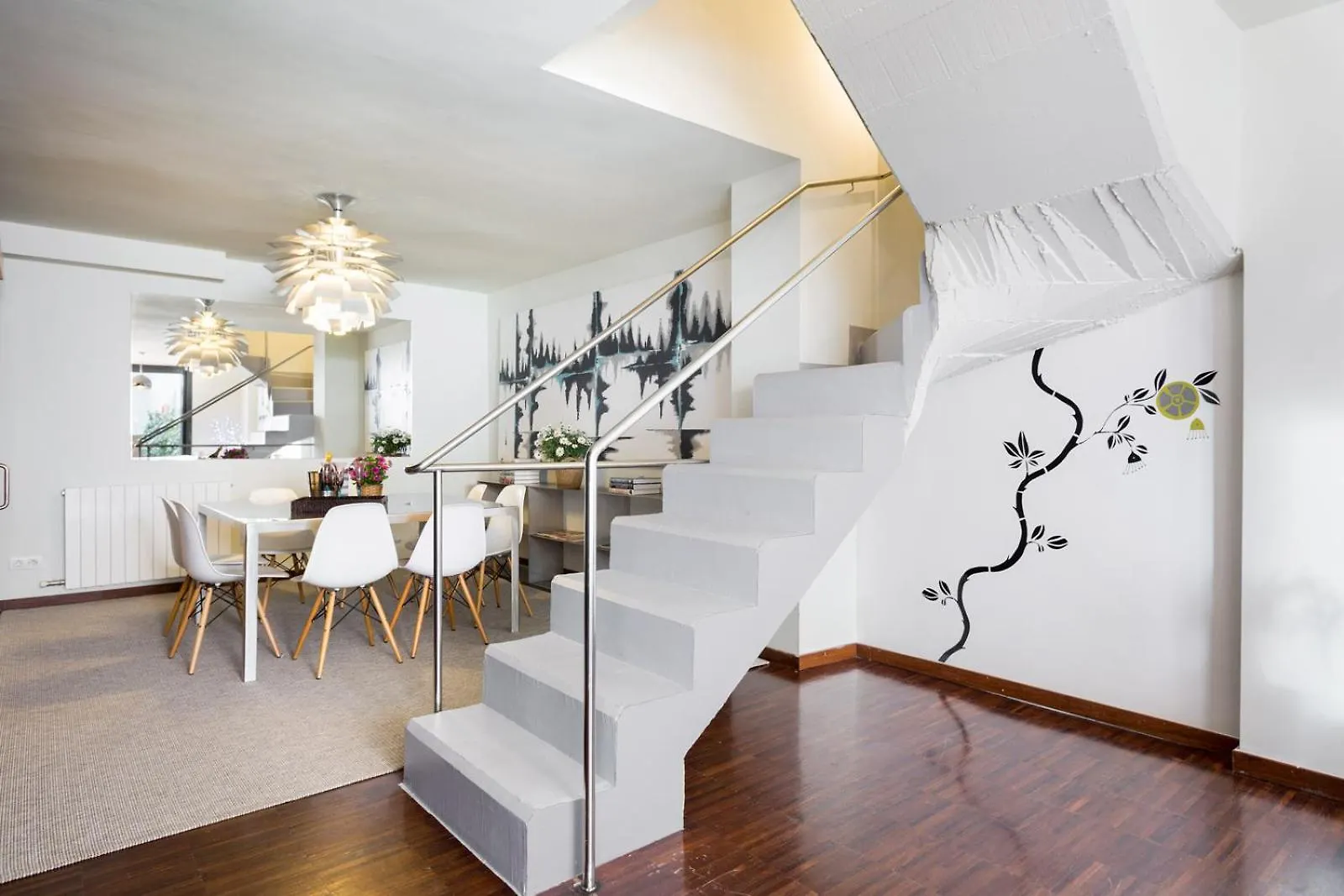 My Space Emirates - Modern Duplex With Private Garden And Swimming Pool Barcelona Apartment